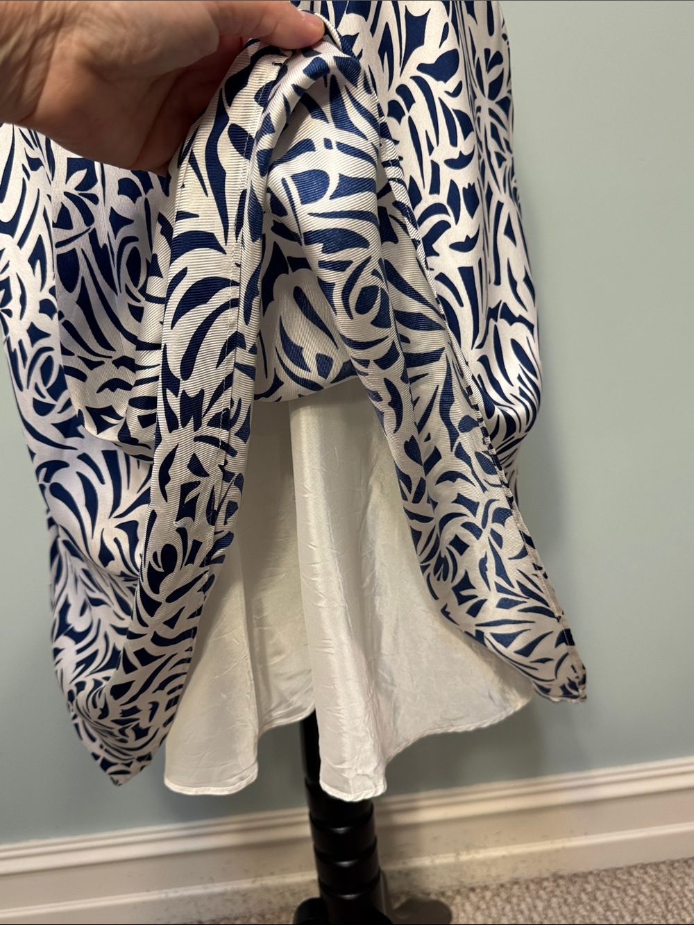 Ann Taylor Silk Navy and White Patterned Halter Midi Dress - Picture 7 of 11